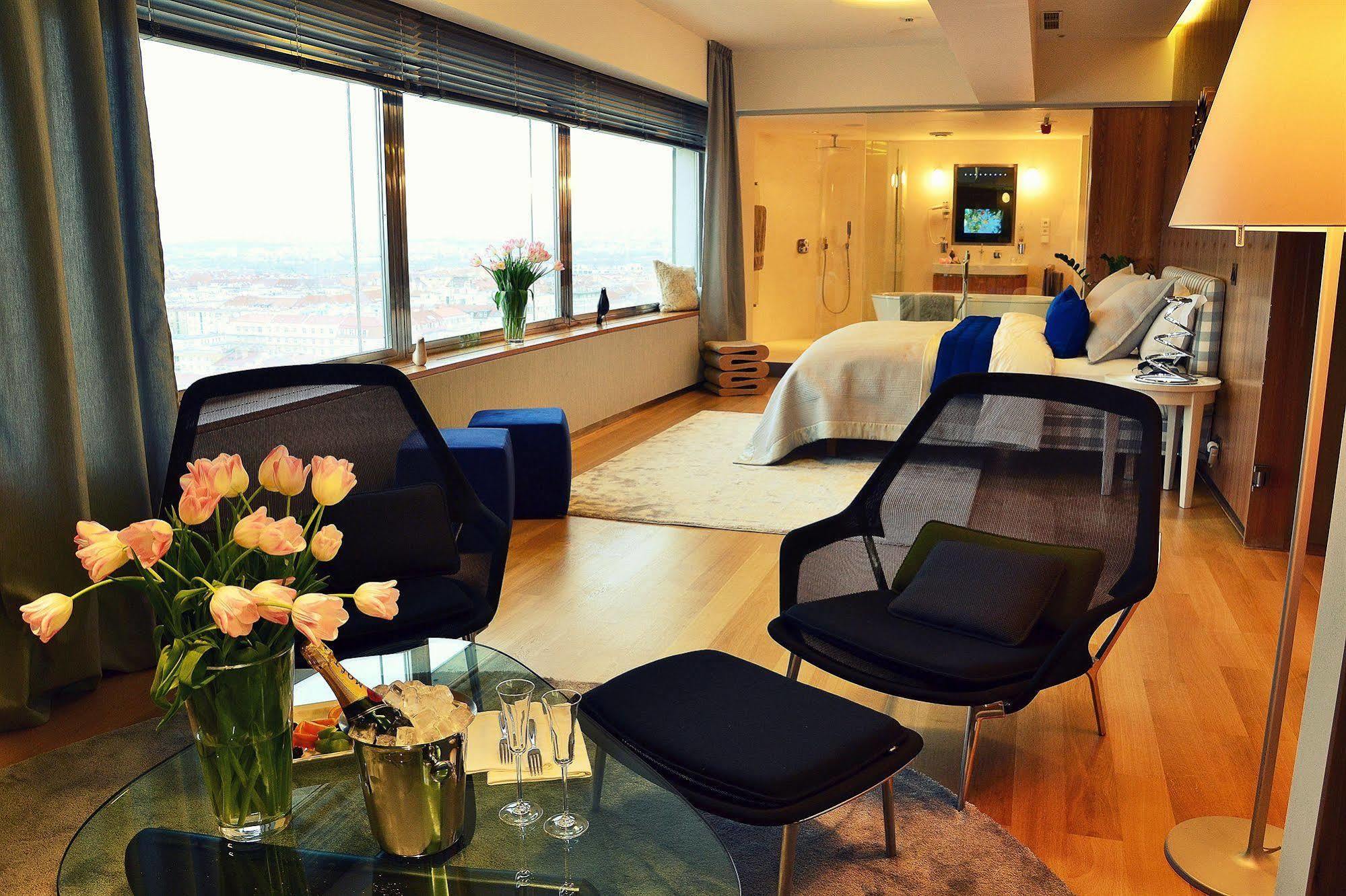 One Room Hotel Praha Eksteriør bilde